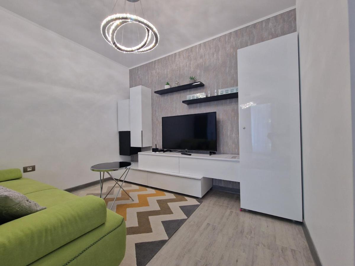 Dava Aparthotel Pool & Spa Mamaia Nord Năvodari Buitenkant foto
